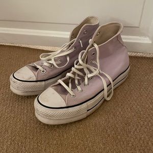 Barely worn platform converse.